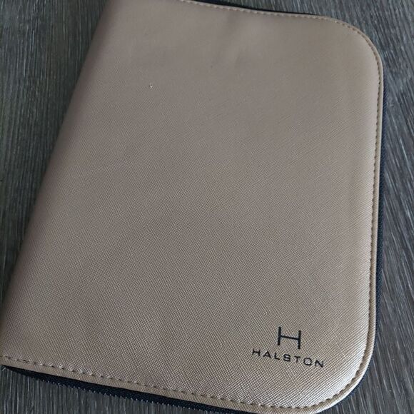 NWOT Halston Rose Gold Jewelry Portfolio Case - Picture 2 of 7
